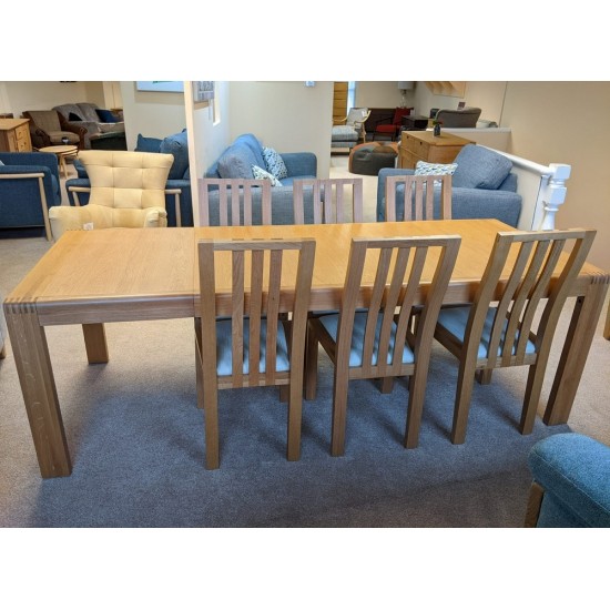  SHOWROOM CLEARANCE ITEM - Ercol Furniture Bosco Medium Extending Dining Table with six dining chairs