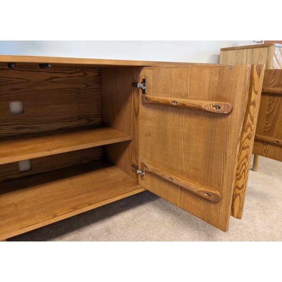  SHOWROOM CLEARANCE ITEM - Ercol Furniture Assendon Sideboard - Model 4300 