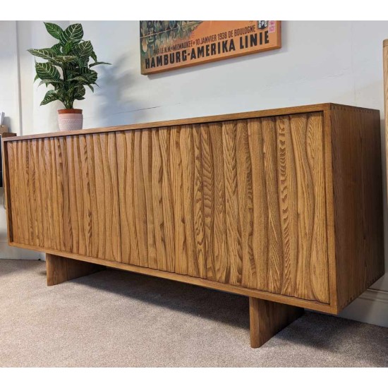  SHOWROOM CLEARANCE ITEM - Ercol Furniture Assendon Sideboard - Model 4300 