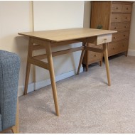  SHOWROOM CLEARANCE ITEM - Ercol Furniture Ballatta 2202 Desk 