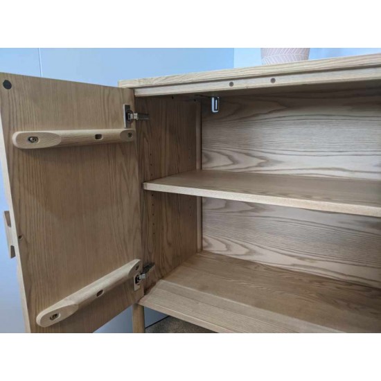  SHOWROOM CLEARANCE ITEM - Ercol Furniture Ibstone Cabinet - 4280