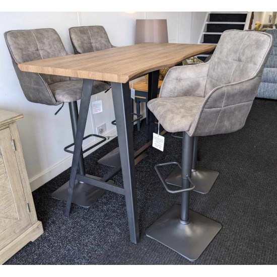  SHOWROOM CLEARANCE ITEM - Shankar Bar Table & 4 Bar Stools - Ideal for Kitchen Diners