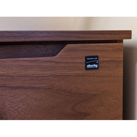  SHOWROOM CLEARANCE ITEM - Skovby SM305 TV Lowboard - Walnut Lacquered Finish 