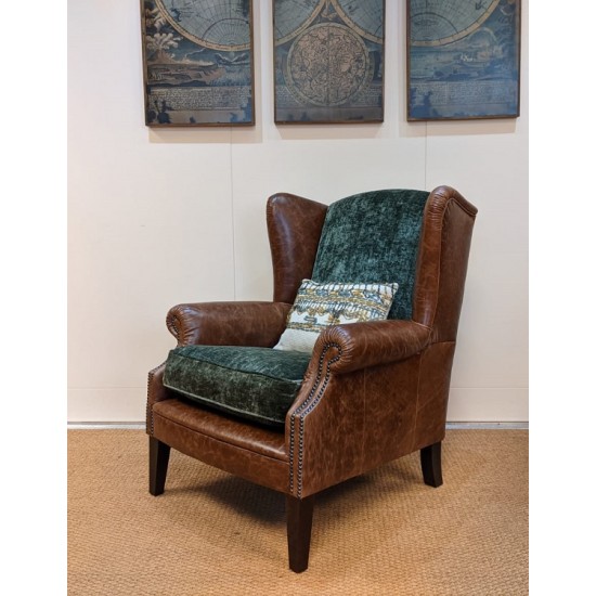  SHOWROOM CLEARANCE ITEM - Tetrad Constable Wing Chair