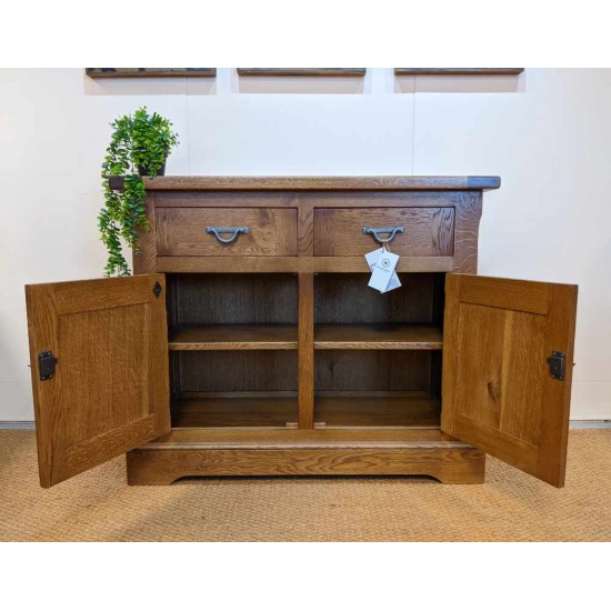  SHOWROOM CLEARANCE ITEM - Old Charm Wood Bros CT2975 Chatsworth Sideboard