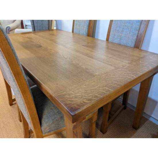  SHOWROOM CLEARANCE ITEM - Old Charm Wood Bros Chatsworth Extending Dining Table & 4 Harris Tweed Chairs - Model Numbers 3224 & 2899